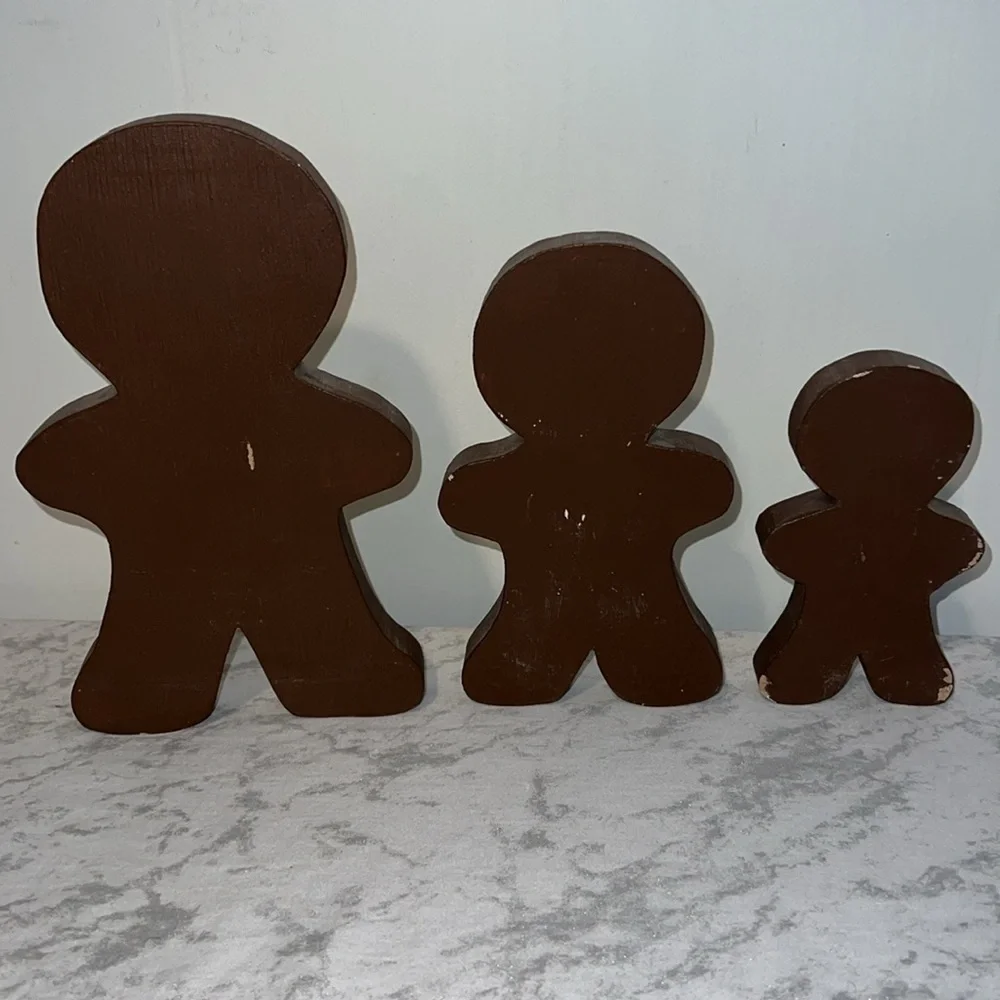 Vintage 1980s Set of 3 Wooden Hand Painted Gingerbread Family Stand Alone